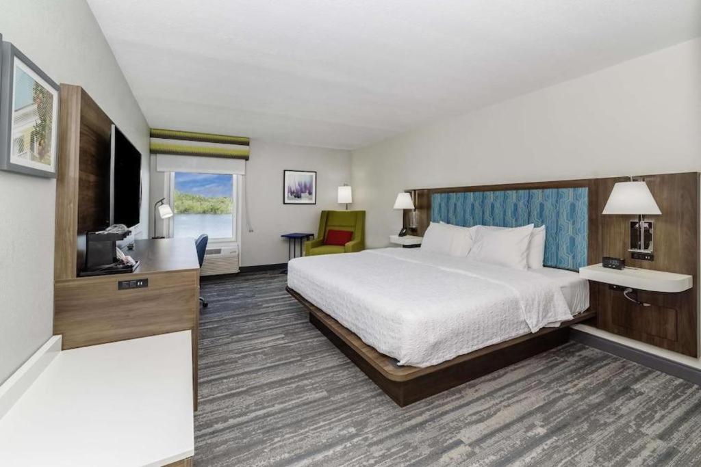 Holiday Inn Express Hotel & Suites Port Charlotte Eksteriør bilde