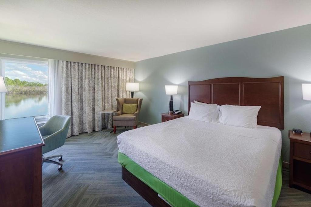 Holiday Inn Express Hotel & Suites Port Charlotte Eksteriør bilde
