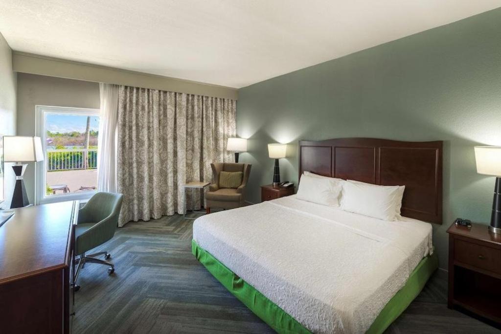 Holiday Inn Express Hotel & Suites Port Charlotte Eksteriør bilde